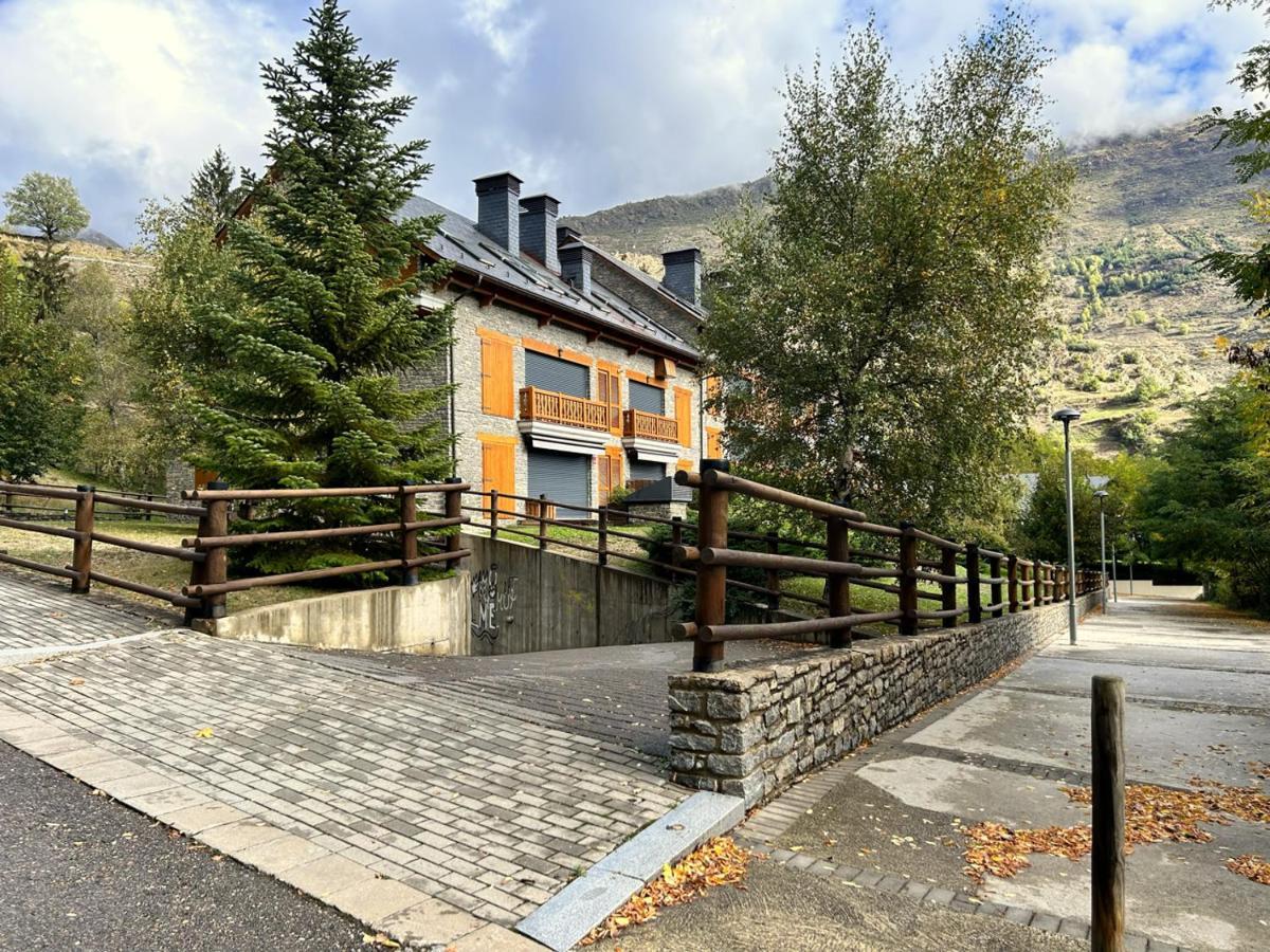 Appartamento Atico Premium 50 E Esterri d'Àneu Esterno foto