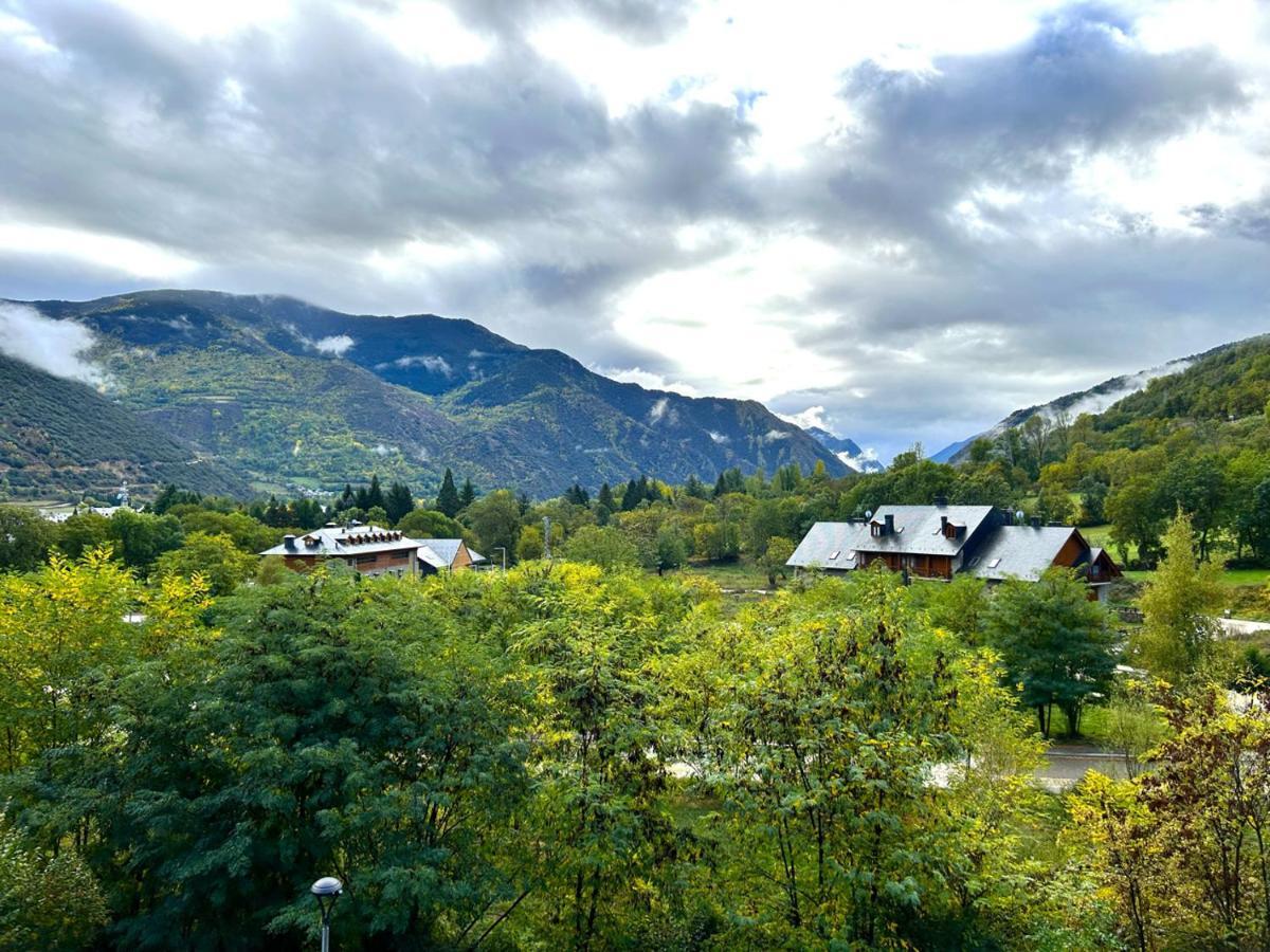 Appartamento Atico Premium 50 E Esterri d'Àneu Esterno foto